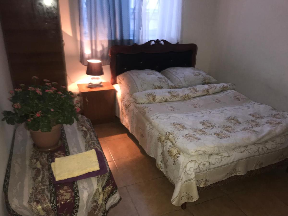 Light Guest House In Gyumri Exterior photo