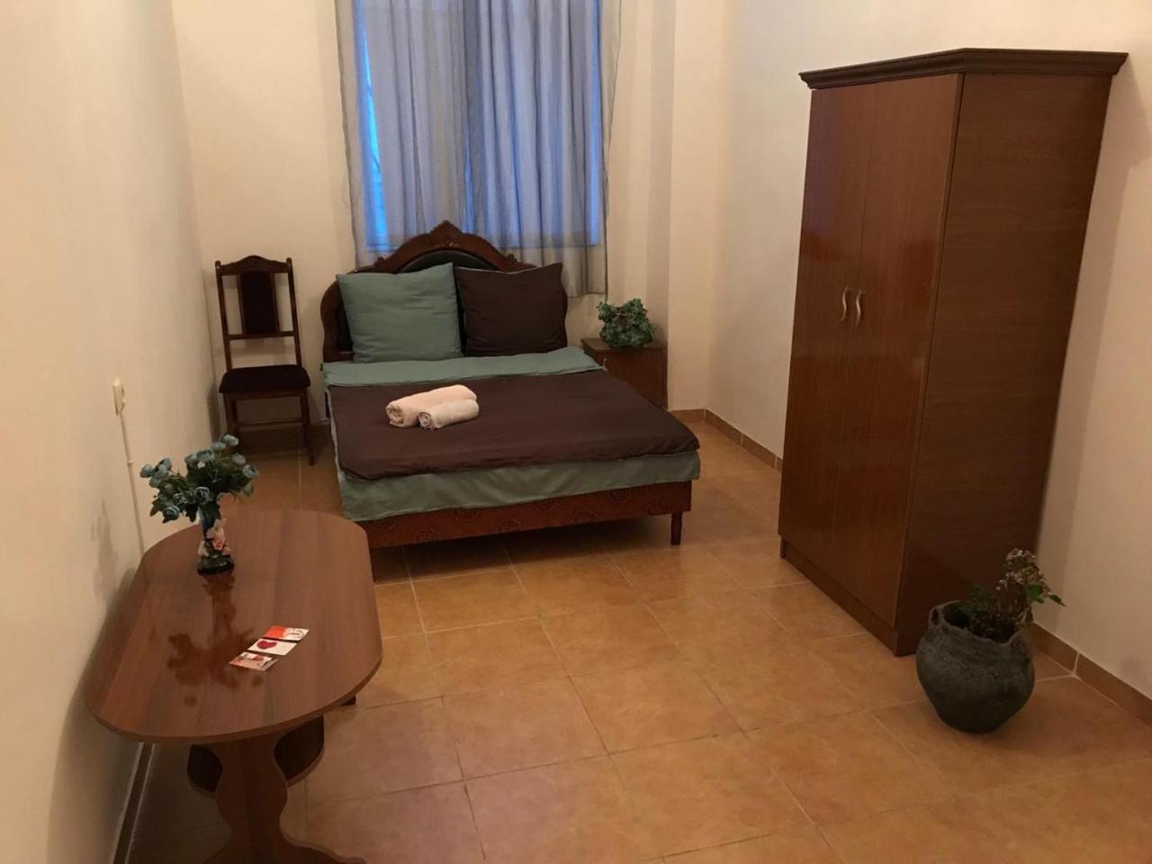 Light Guest House In Gyumri Exterior photo